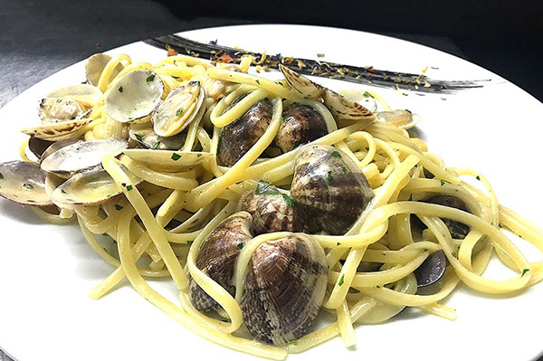 Spaghetti alle vongole bella'mbrianalecce